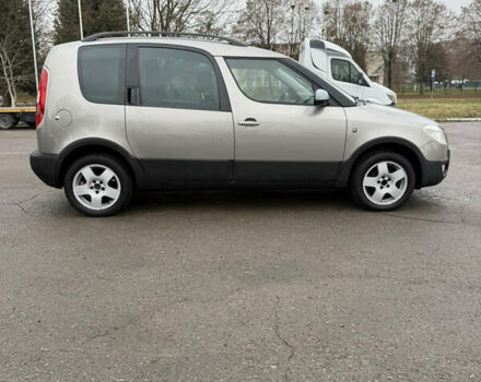 Серый Шкода Румстер, объемом двигателя 1.4 л и пробегом 193 тыс. км за 5300 $, фото 2 на Automoto.ua