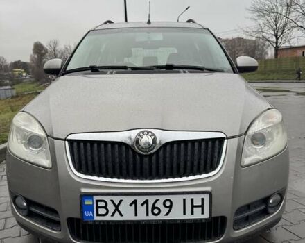 Сірий Шкода Румстер, об'ємом двигуна 1.6 л та пробігом 217 тис. км за 5499 $, фото 2 на Automoto.ua