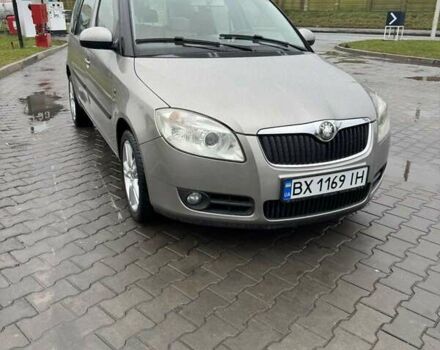 Сірий Шкода Румстер, об'ємом двигуна 1.6 л та пробігом 217 тис. км за 5499 $, фото 4 на Automoto.ua