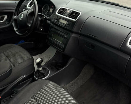 Серый Шкода Румстер, объемом двигателя 1.4 л и пробегом 193 тыс. км за 5300 $, фото 22 на Automoto.ua