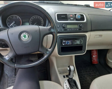 Серый Шкода Румстер, объемом двигателя 1.6 л и пробегом 197 тыс. км за 7500 $, фото 2 на Automoto.ua