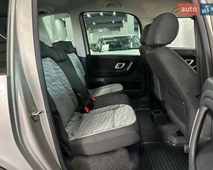 Серый Шкода Румстер, объемом двигателя 1.39 л и пробегом 279 тыс. км за 6199 $, фото 16 на Automoto.ua