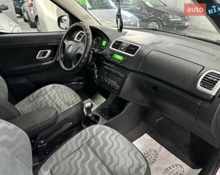 Серый Шкода Румстер, объемом двигателя 1.39 л и пробегом 279 тыс. км за 6199 $, фото 17 на Automoto.ua