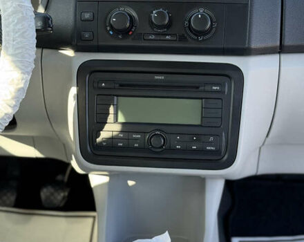 Серый Шкода Румстер, объемом двигателя 1.4 л и пробегом 205 тыс. км за 5600 $, фото 9 на Automoto.ua