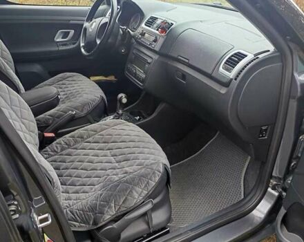 Серый Шкода Румстер, объемом двигателя 1.6 л и пробегом 251 тыс. км за 5800 $, фото 3 на Automoto.ua