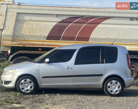 Серый Шкода Румстер, объемом двигателя 1.6 л и пробегом 308 тыс. км за 5400 $, фото 34 на Automoto.ua