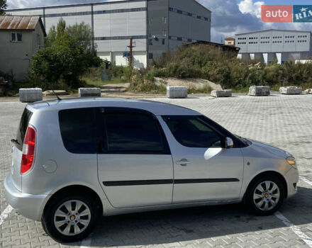 Серый Шкода Румстер, объемом двигателя 1.6 л и пробегом 308 тыс. км за 5400 $, фото 9 на Automoto.ua