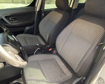 Серый Шкода Румстер, объемом двигателя 1.6 л и пробегом 308 тыс. км за 5400 $, фото 6 на Automoto.ua