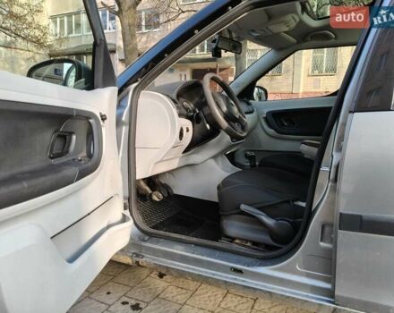 Серый Шкода Румстер, объемом двигателя 1.6 л и пробегом 1 тыс. км за 4499 $, фото 3 на Automoto.ua