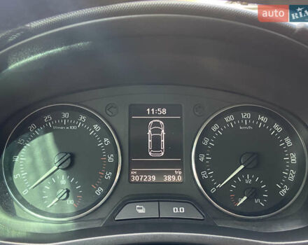 Серый Шкода Румстер, объемом двигателя 1.6 л и пробегом 308 тыс. км за 5400 $, фото 11 на Automoto.ua