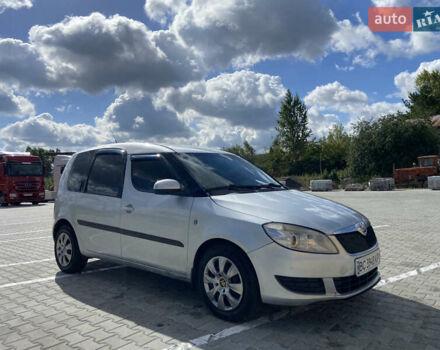 Серый Шкода Румстер, объемом двигателя 1.6 л и пробегом 308 тыс. км за 5400 $, фото 2 на Automoto.ua