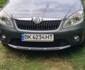 Серый Шкода Румстер, объемом двигателя 1.2 л и пробегом 175 тыс. км за 6250 $, фото 1 на Automoto.ua