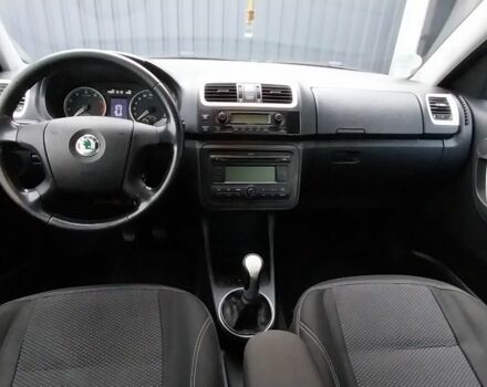 Шкода Румстер 2007 у Полтаві на Automoto.ua Сірий Шкода Румстер, об'ємом двигуна 2 л та пробігом 173 тис. км за 5800 $, фото 9 на Automoto.ua