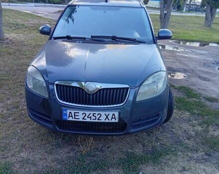Серый Шкода Румстер, объемом двигателя 1.4 л и пробегом 200 тыс. км за 3500 $, фото 5 на Automoto.ua