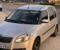 Серый Шкода Румстер, объемом двигателя 1.39 л и пробегом 330 тыс. км за 4400 $, фото 1 на Automoto.ua