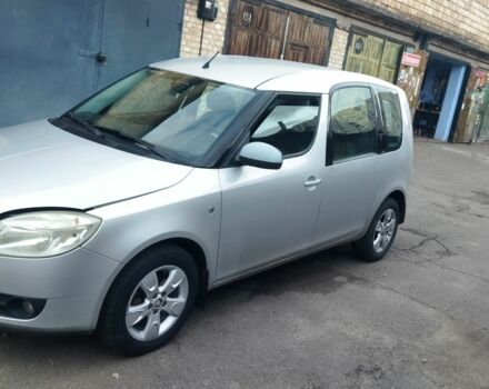 Серый Шкода Румстер, объемом двигателя 0 л и пробегом 202 тыс. км за 4800 $, фото 2 на Automoto.ua