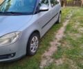 Серый Шкода Румстер, объемом двигателя 1.4 л и пробегом 290 тыс. км за 4700 $, фото 2 на Automoto.ua