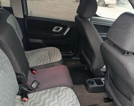 Сірий Шкода Румстер, об'ємом двигуна 0 л та пробігом 248 тис. км за 5800 $, фото 4 на Automoto.ua