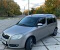Серый Шкода Румстер, объемом двигателя 1.4 л и пробегом 290 тыс. км за 4600 $, фото 3 на Automoto.ua