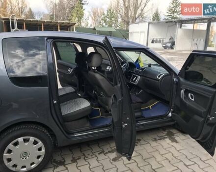 Серый Шкода Румстер, объемом двигателя 1.4 л и пробегом 239 тыс. км за 4700 $, фото 28 на Automoto.ua
