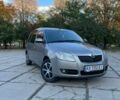 Серый Шкода Румстер, объемом двигателя 1.4 л и пробегом 290 тыс. км за 4600 $, фото 2 на Automoto.ua