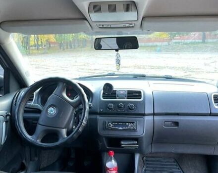 Серый Шкода Румстер, объемом двигателя 1.4 л и пробегом 290 тыс. км за 4600 $, фото 4 на Automoto.ua
