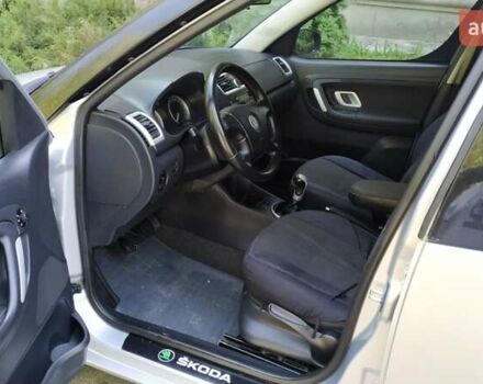 Серый Шкода Румстер, объемом двигателя 1.39 л и пробегом 226 тыс. км за 3750 $, фото 9 на Automoto.ua