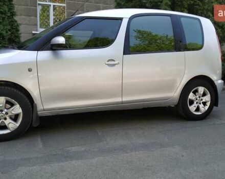 Серый Шкода Румстер, объемом двигателя 1.39 л и пробегом 226 тыс. км за 3750 $, фото 3 на Automoto.ua