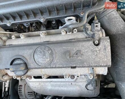 Серый Шкода Румстер, объемом двигателя 1.4 л и пробегом 220 тыс. км за 4999 $, фото 41 на Automoto.ua