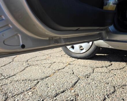 Сірий Шкода Румстер, об'ємом двигуна 1.2 л та пробігом 270 тис. км за 3700 $, фото 4 на Automoto.ua