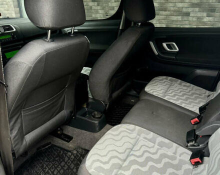 Шкода Румстер 2009 у Ужгороді на Automoto.ua Сірий Шкода Румстер, об'ємом двигуна 1.9 л та пробігом 299 тис. км за 3999 $, фото 25 на Automoto.ua