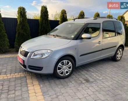 Серый Шкода Румстер, объемом двигателя 1.4 л и пробегом 220 тыс. км за 5200 $, фото 1 на Automoto.ua