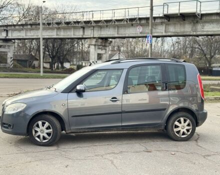 Серый Шкода Румстер, объемом двигателя 1.4 л и пробегом 228 тыс. км за 5999 $, фото 3 на Automoto.ua