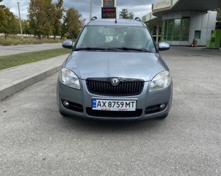 Серый Шкода Румстер, объемом двигателя 1.4 л и пробегом 245 тыс. км за 5200 $, фото 2 на Automoto.ua