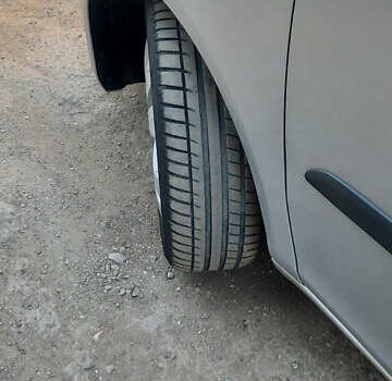 Сірий Шкода Румстер, об'ємом двигуна 1.6 л та пробігом 295 тис. км за 5400 $, фото 1 на Automoto.ua