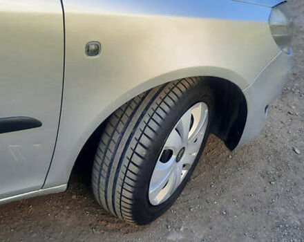 Сірий Шкода Румстер, об'ємом двигуна 1.6 л та пробігом 295 тис. км за 5400 $, фото 9 на Automoto.ua