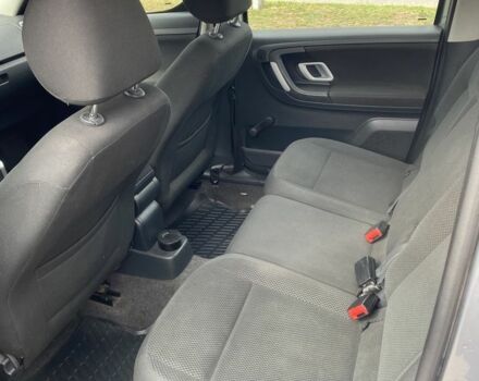 Серый Шкода Румстер, объемом двигателя 1.4 л и пробегом 245 тыс. км за 5200 $, фото 11 на Automoto.ua