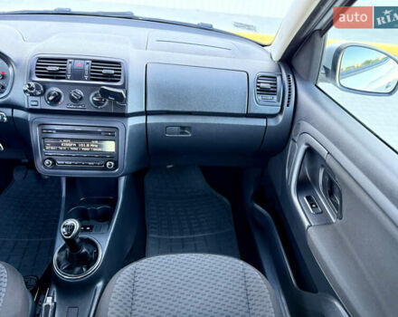 Шкода Румстер 2012 в Одессе на Automoto.ua Серый Шкода Румстер, объемом двигателя 1.6 л и пробегом 168 тыс. км за 6400 $, фото 71 на Automoto.ua