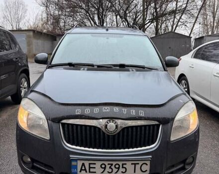 Серый Шкода Румстер, объемом двигателя 1.6 л и пробегом 314 тыс. км за 7000 $, фото 1 на Automoto.ua