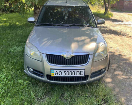 Серый Шкода Румстер, объемом двигателя 1.39 л и пробегом 314 тыс. км за 4800 $, фото 1 на Automoto.ua
