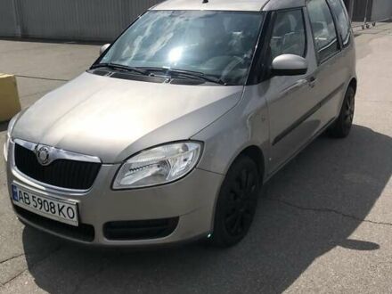 Серый Шкода Румстер, объемом двигателя 1.6 л и пробегом 180 тыс. км за 6550 $, фото 1 на Automoto.ua