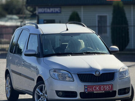 Серый Шкода Румстер, объемом двигателя 1.4 л и пробегом 205 тыс. км за 5600 $, фото 1 на Automoto.ua