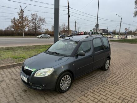 Серый Шкода Румстер, объемом двигателя 1.4 л и пробегом 250 тыс. км за 4200 $, фото 1 на Automoto.ua