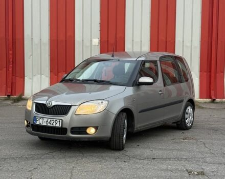 Серый Шкода Румстер, объемом двигателя 1.4 л и пробегом 206 тыс. км за 2850 $, фото 1 на Automoto.ua