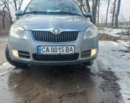 Серый Шкода Румстер, объемом двигателя 1.4 л и пробегом 263 тыс. км за 5350 $, фото 1 на Automoto.ua