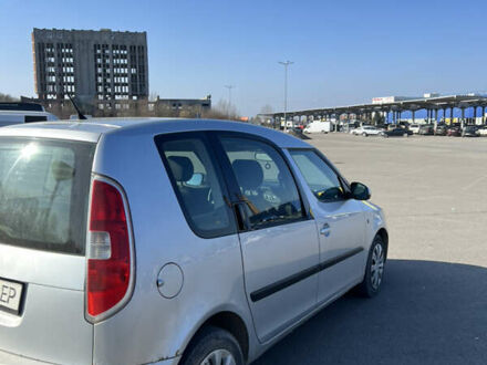 Серый Шкода Румстер, объемом двигателя 1.6 л и пробегом 500 тыс. км за 3700 $, фото 1 на Automoto.ua