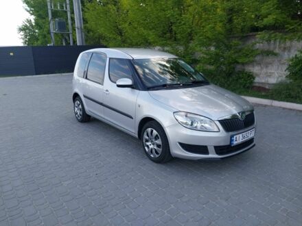 Серый Шкода Румстер, объемом двигателя 1.4 л и пробегом 275 тыс. км за 5200 $, фото 1 на Automoto.ua
