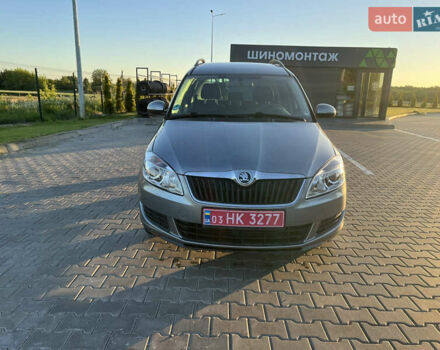 Сірий Шкода Румстер, об'ємом двигуна 1.6 л та пробігом 180 тис. км за 8000 $, фото 1 на Automoto.ua