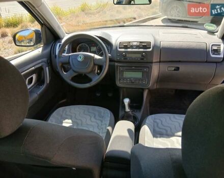Синий Шкода Румстер, объемом двигателя 1.39 л и пробегом 273 тыс. км за 4500 $, фото 10 на Automoto.ua