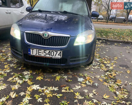 Синий Шкода Румстер, объемом двигателя 1.4 л и пробегом 334 тыс. км за 2500 $, фото 1 на Automoto.ua